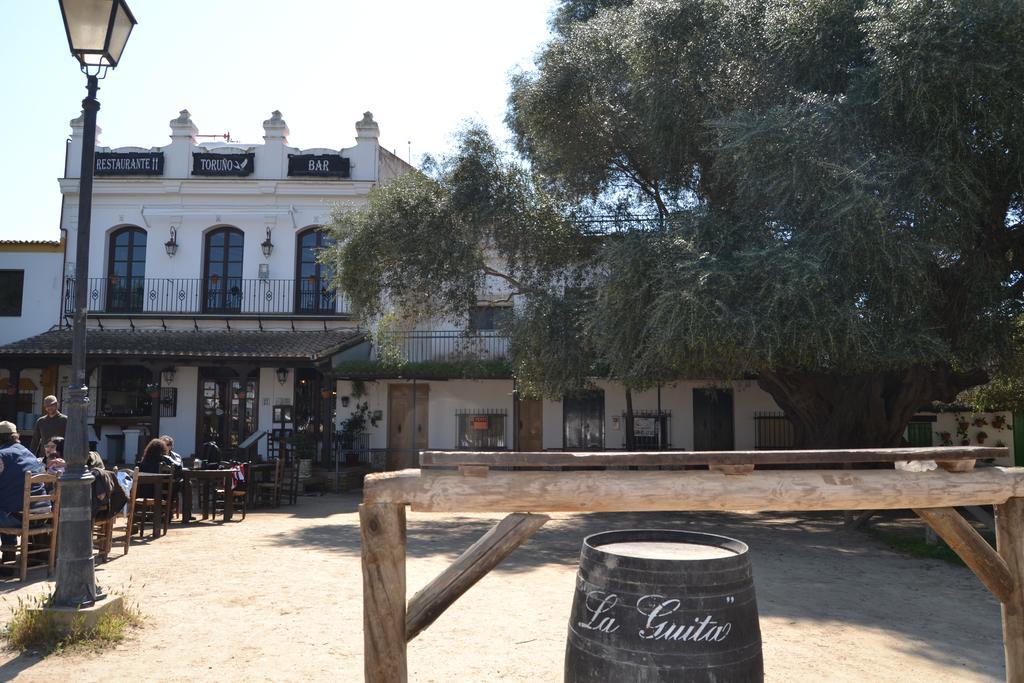 Hotel Restaurante Toruno El Rocio Exterior photo