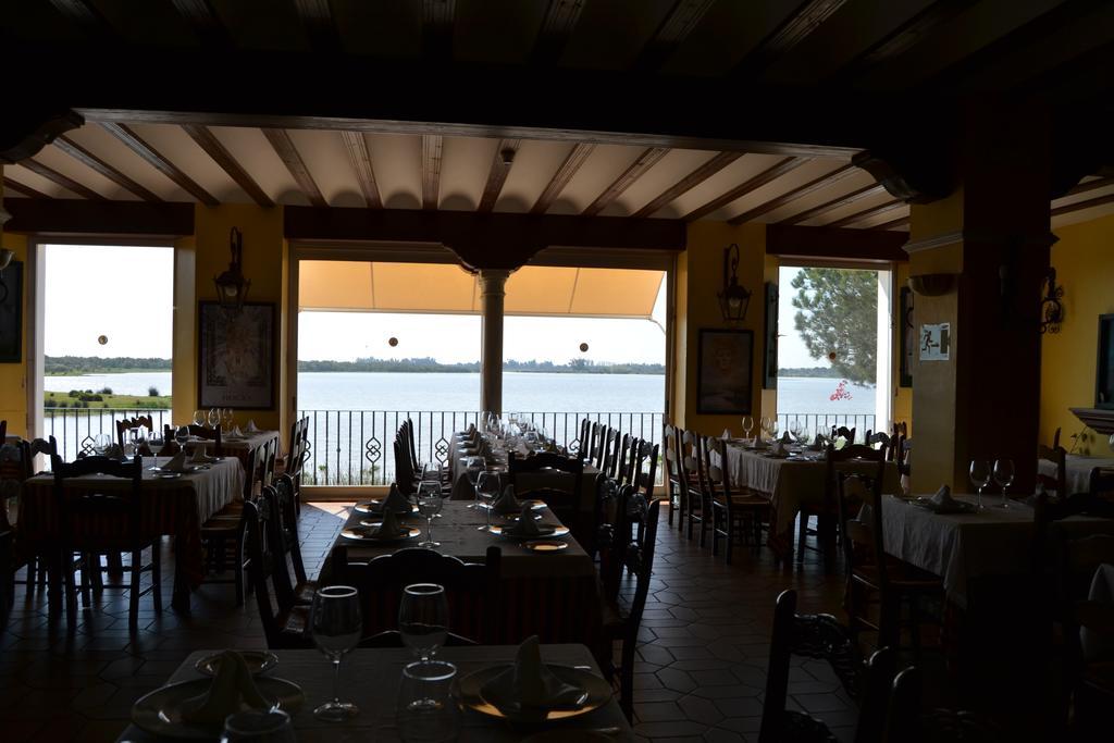 Hotel Restaurante Toruno El Rocio Exterior photo