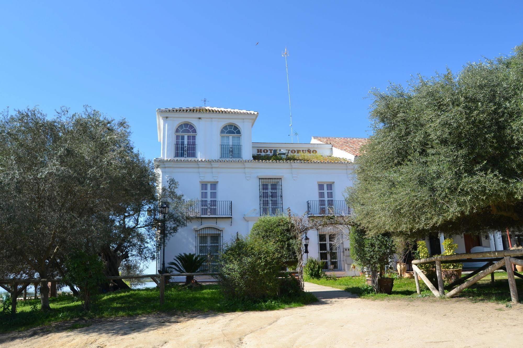 Hotel Restaurante Toruno El Rocio Exterior photo